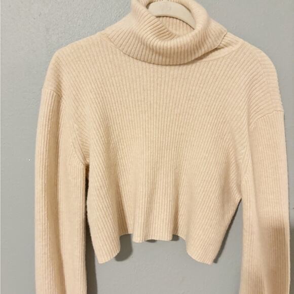 Reformation Luisa Cropped Cashmere Turtleneck Sweater size XS - Picture 4 of 9